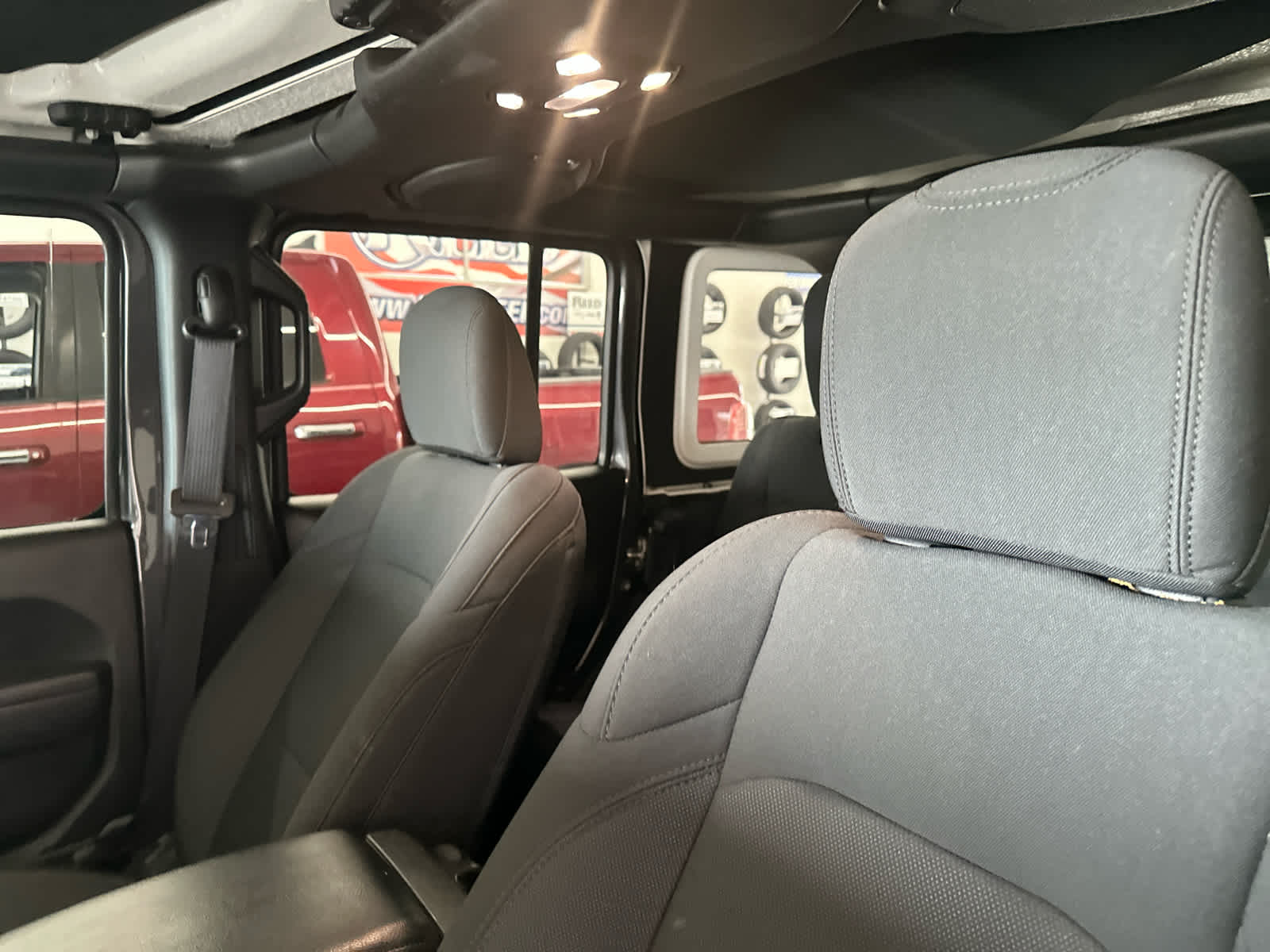 2023 Jeep Wrangler Sport photo 9