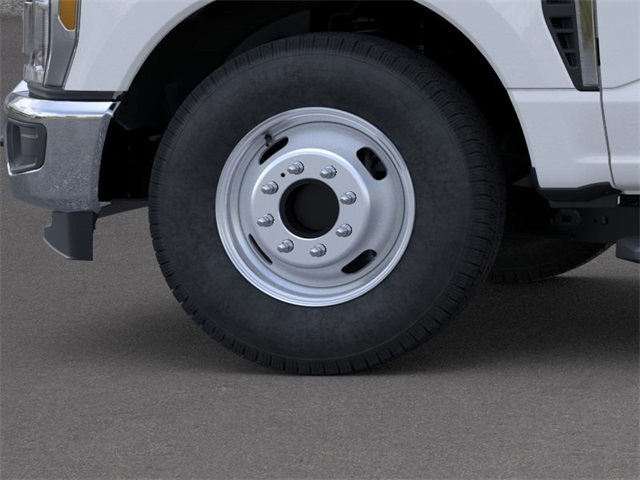 2026 Ford F-350 photo 16