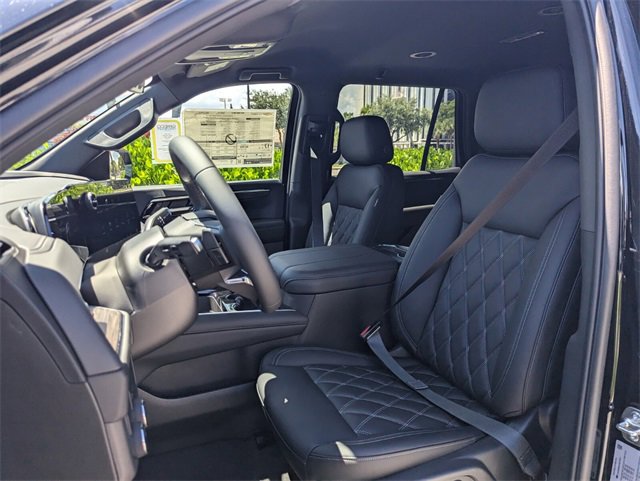 2025 Chevrolet Tahoe LS photo 5