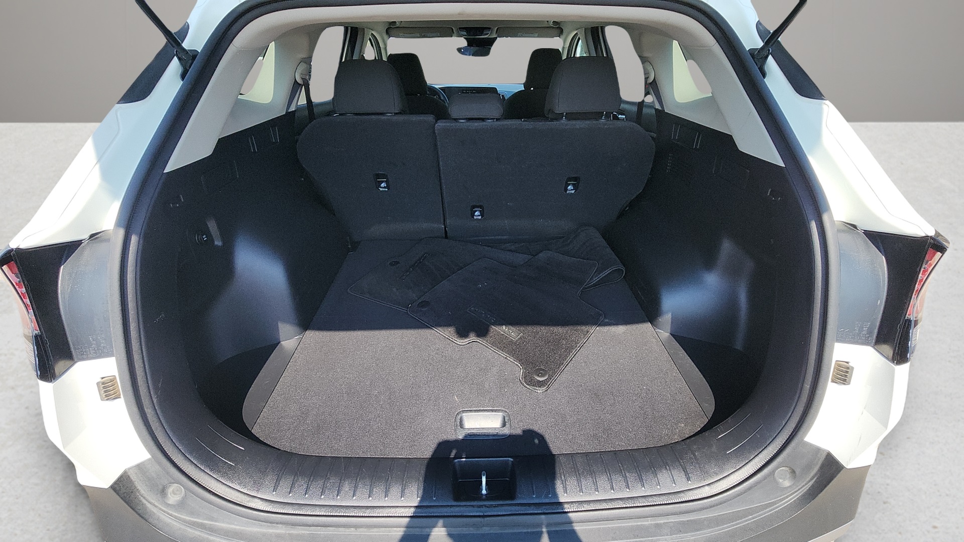 2024 Kia Sportage LX photo 29