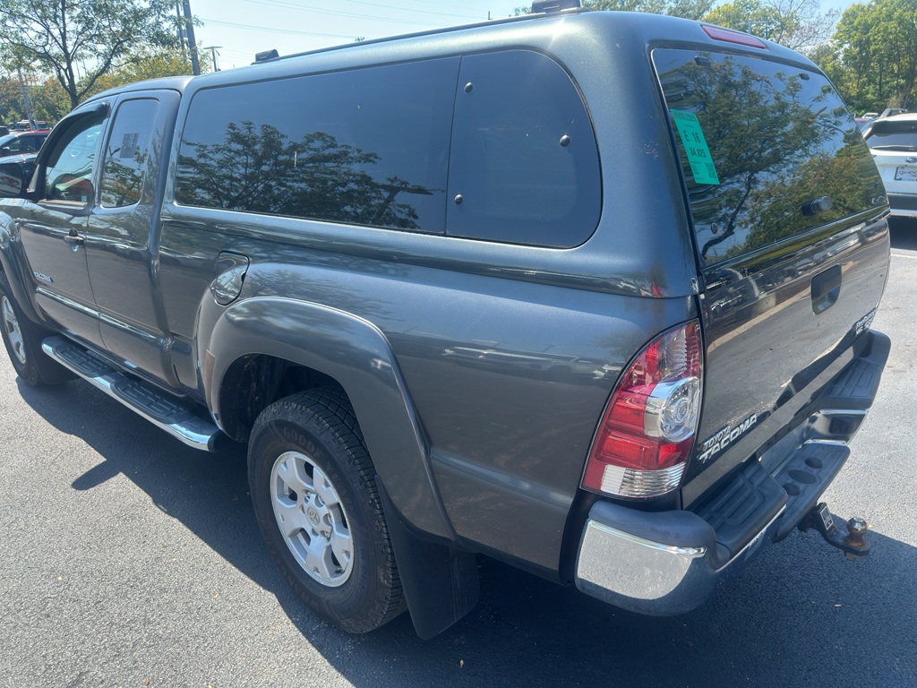 2015 Toyota Tacoma PreRunner photo 2