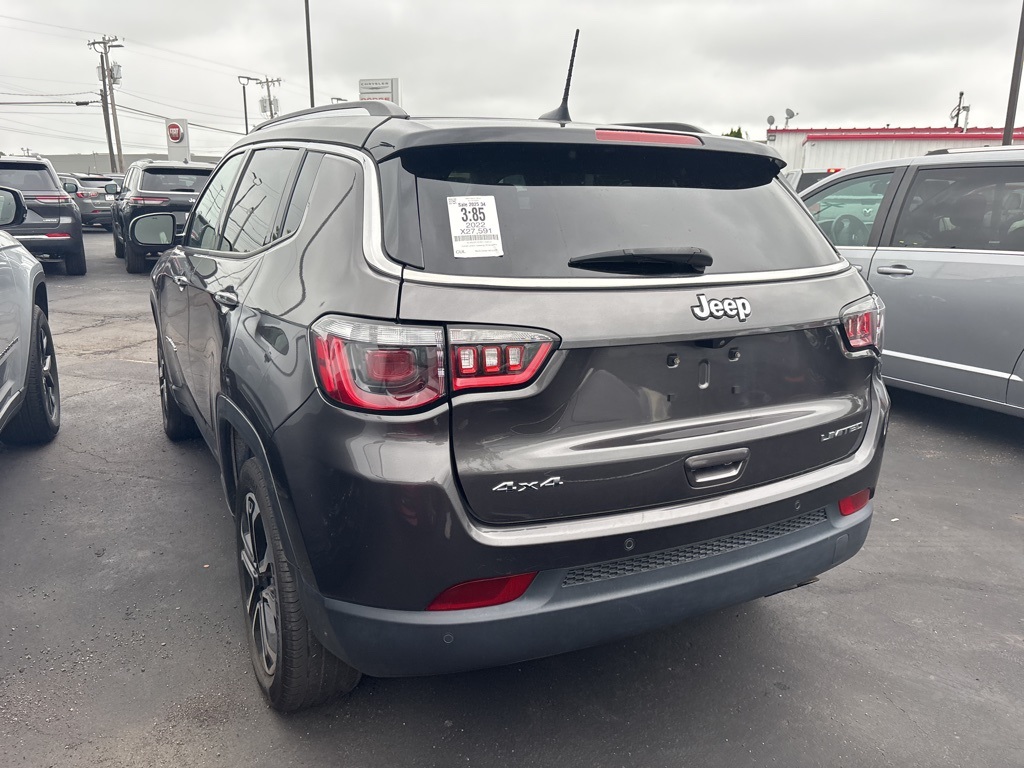 2022 Jeep Compass Limited photo 4