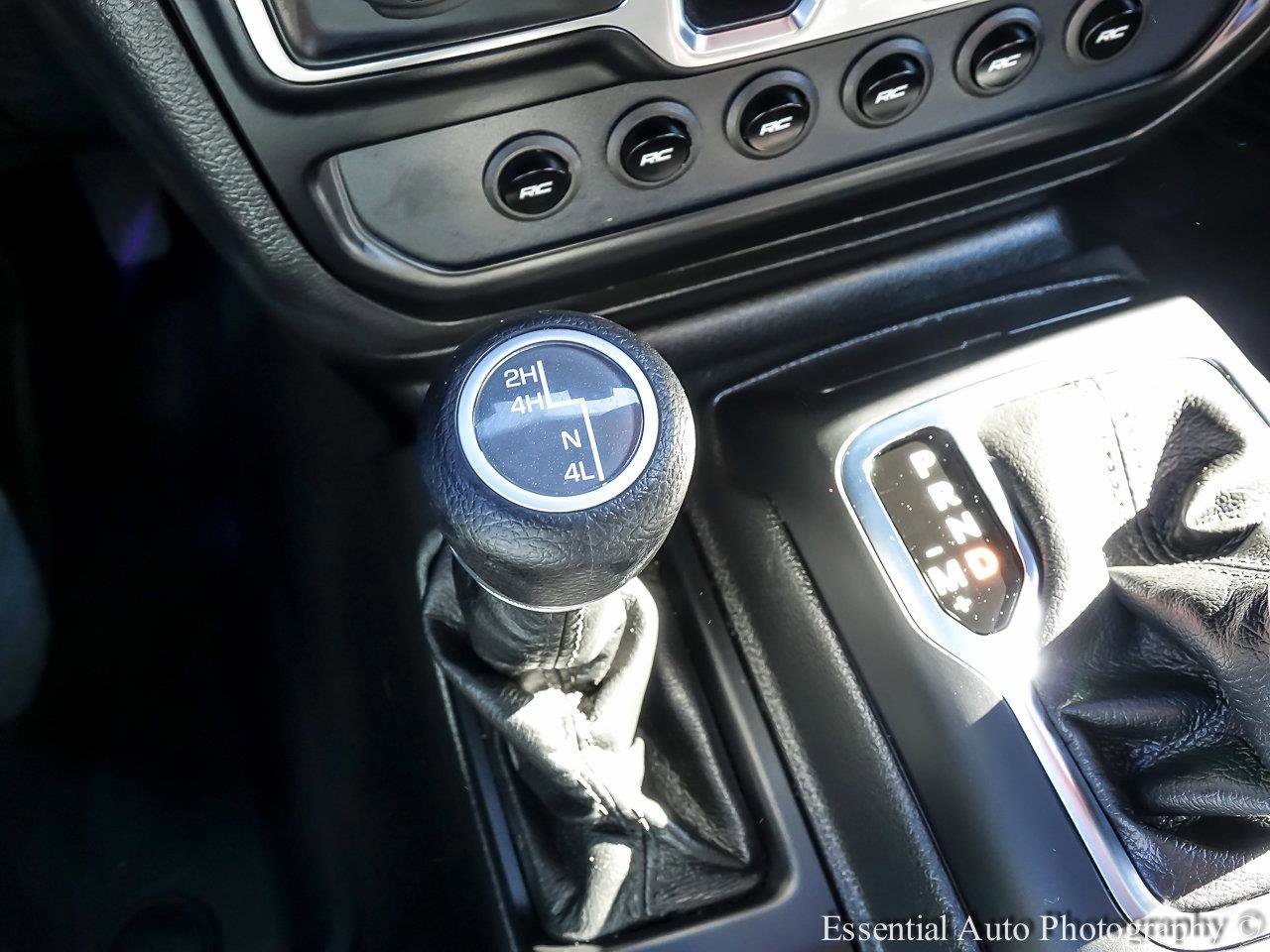 2021 JEEP WRANGLER - Image 15