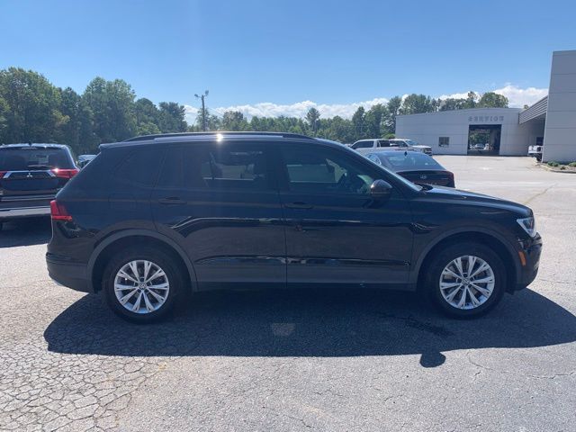 2020 Volkswagen Tiguan S photo 3