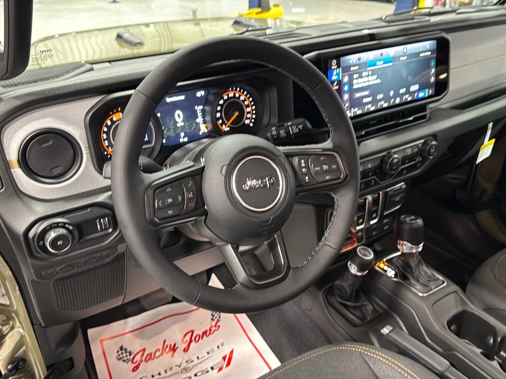 2025 Jeep Wrangler Willys photo 4