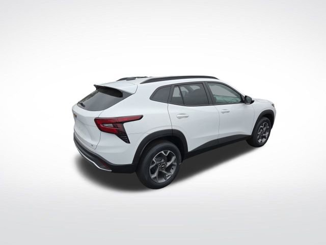 2025 Chevrolet Trax LT photo 5