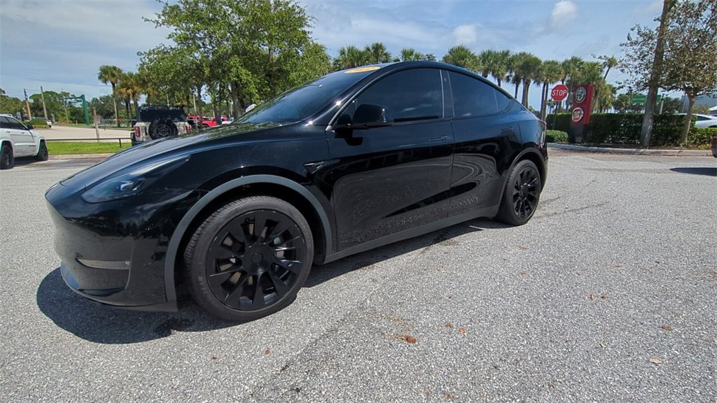 2022 Tesla Model Y Long Range photo 7