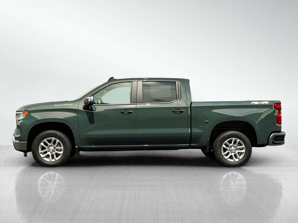 2025 Chevrolet Silverado 1500 LT photo 3