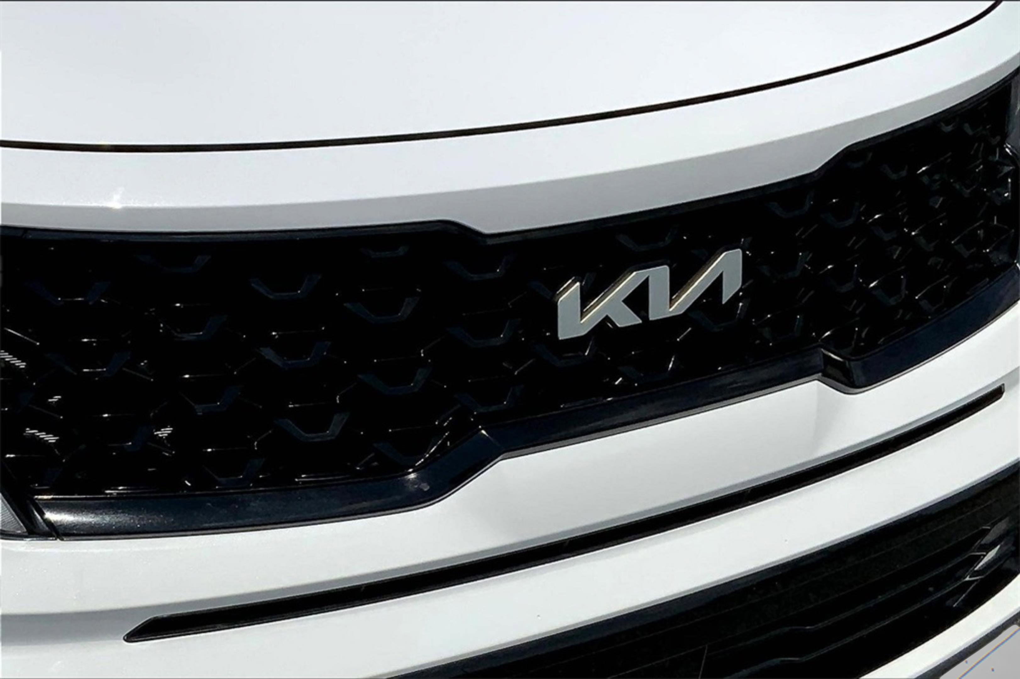 2022 Kia Sorento EX photo 27