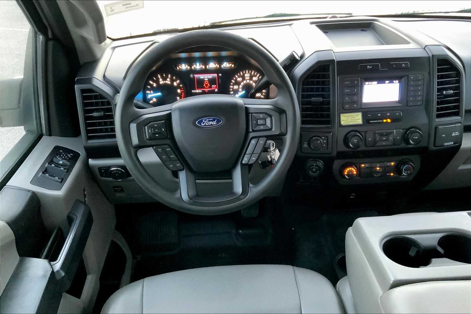 2019 Ford F-150 XL photo 3