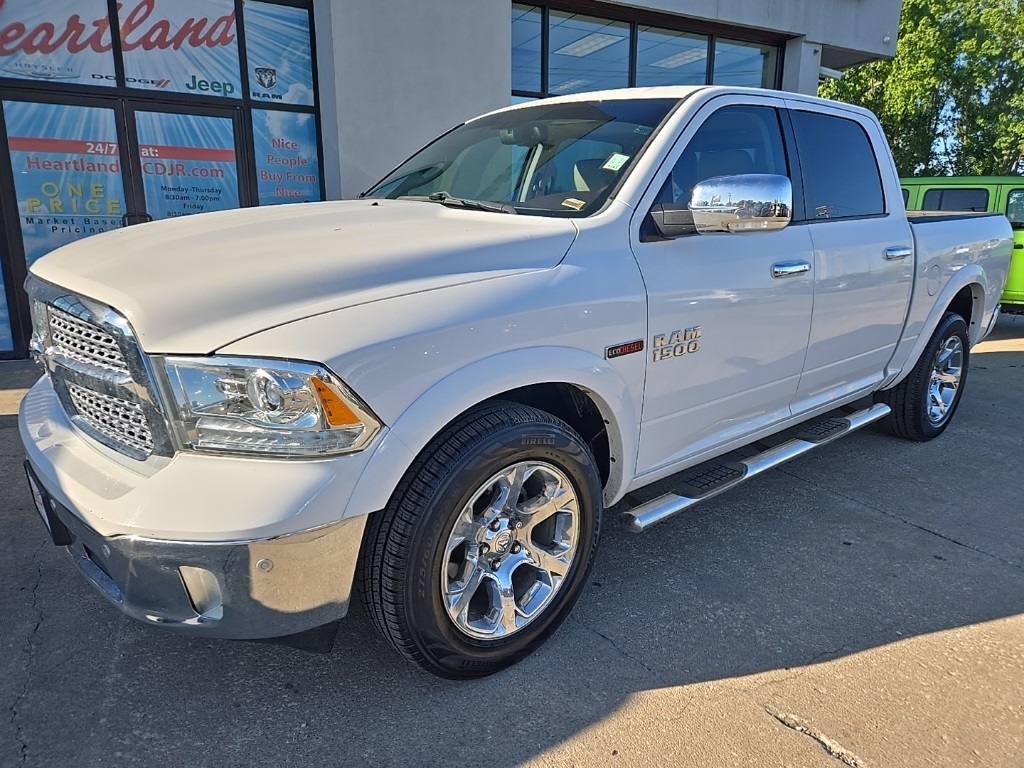 2015 Ram 1500 Laramie photo 2