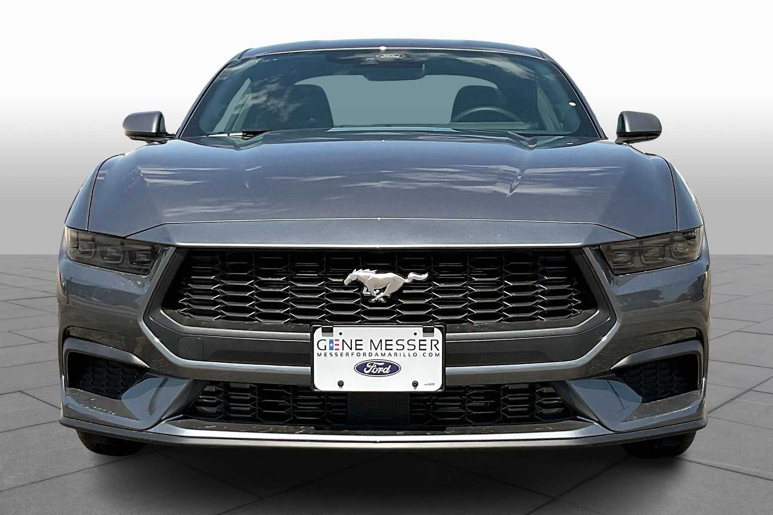 2025 Ford Mustang EcoBoost Premium photo 3