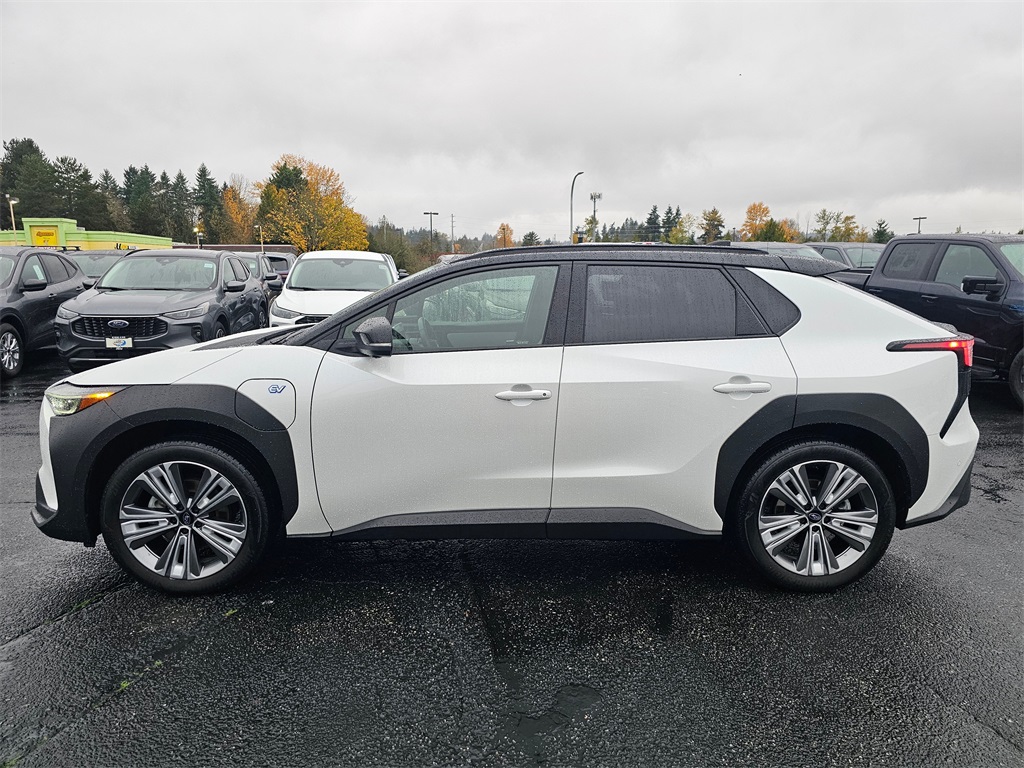 2023 Subaru Solterra Touring photo 4