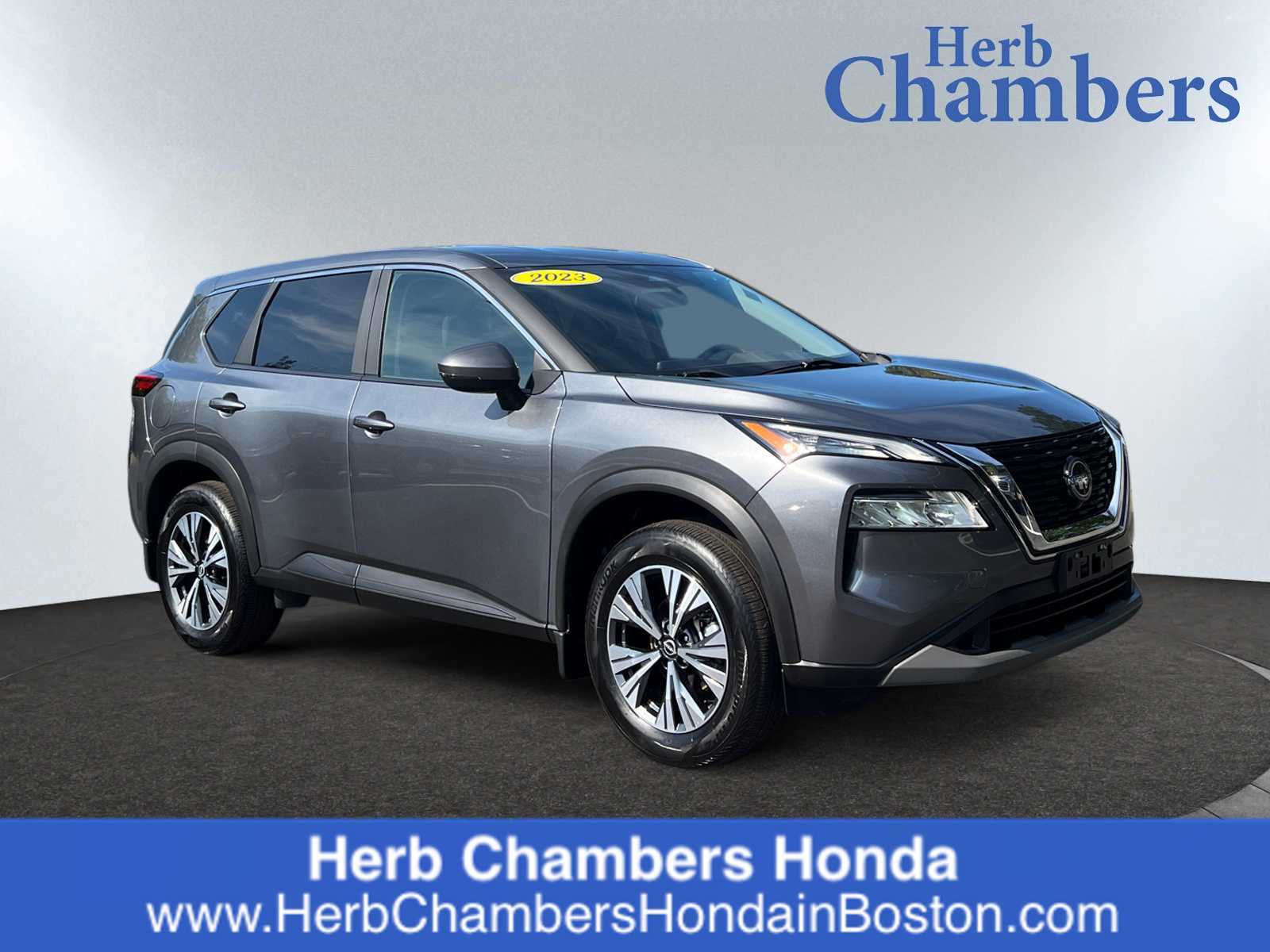 2023 Nissan Rogue SV's photo