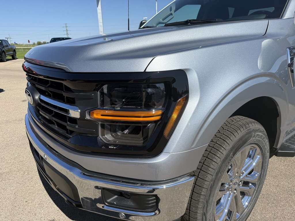 2025 Ford F-150 XLT photo 25