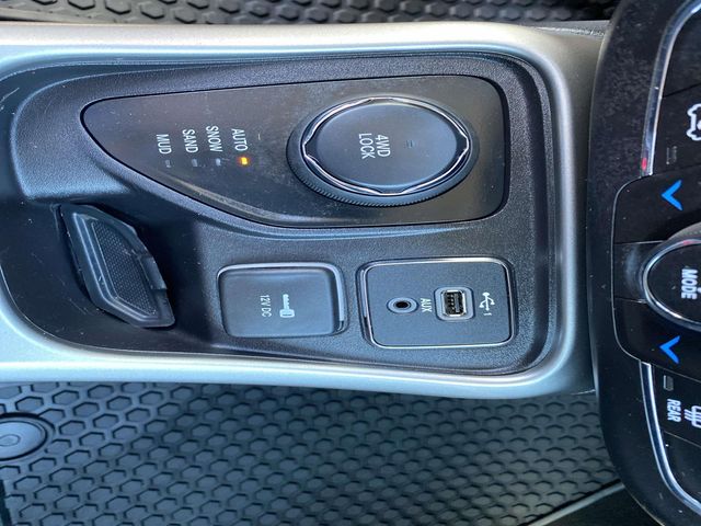 2020 Jeep Compass North Edition Latitude photo 14