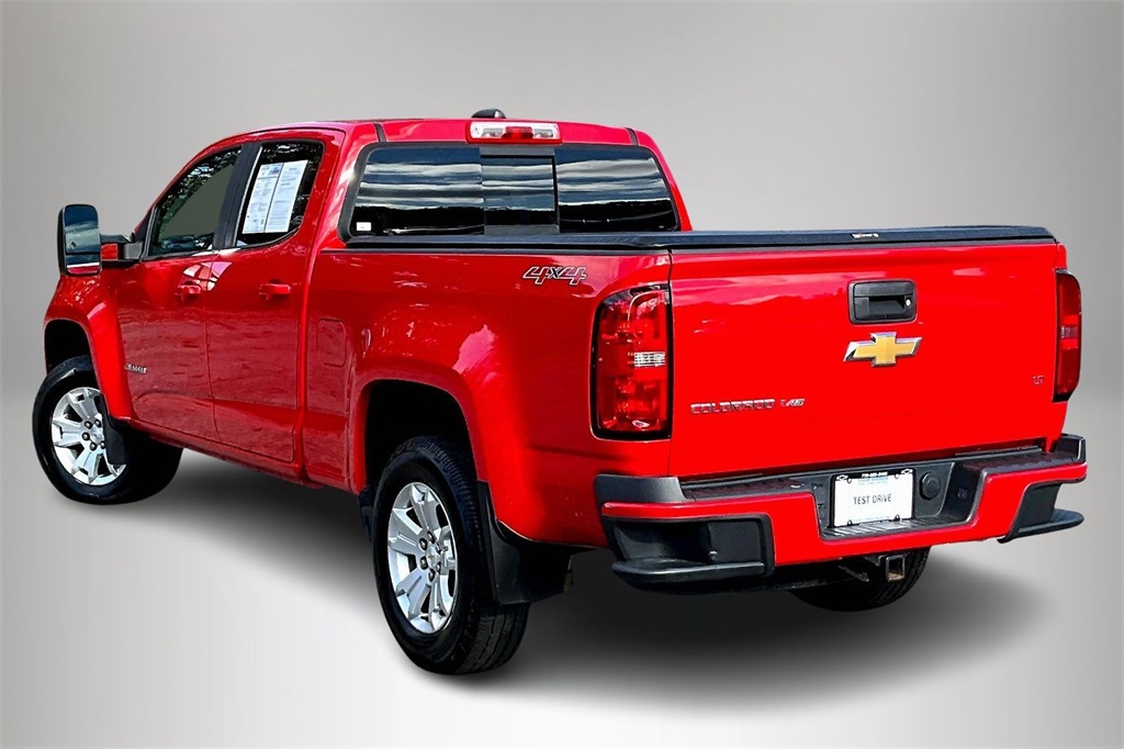 2018 Chevrolet Colorado LT photo 3