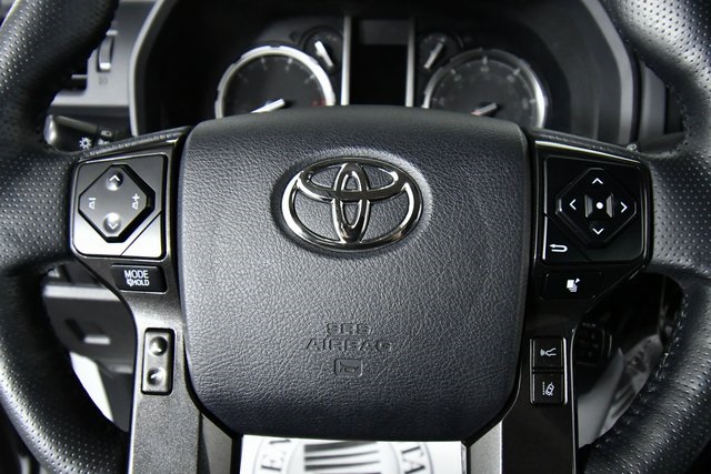 2024 Toyota 4Runner TRD Off-Road Premium Sport photo 2