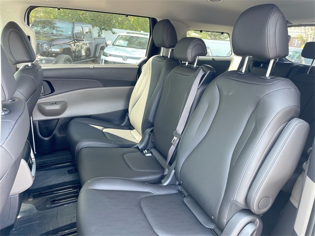 2026 Kia Carnival EX photo 42