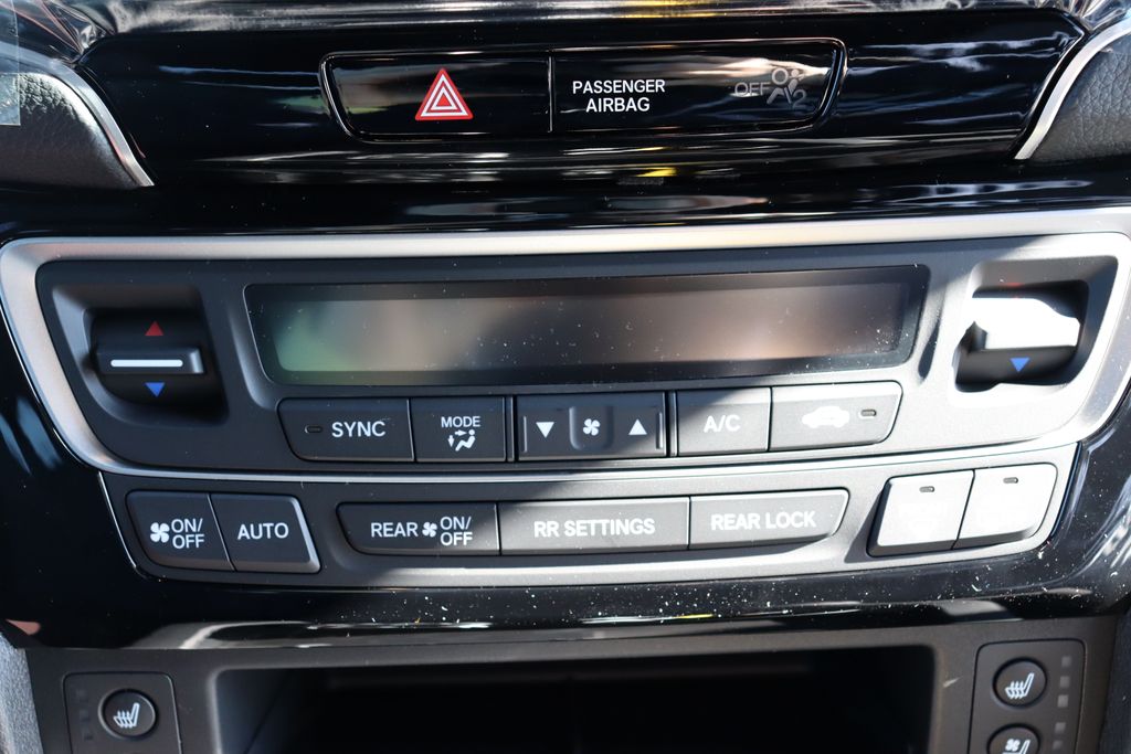 2025 Honda Ridgeline Black Edition photo 23