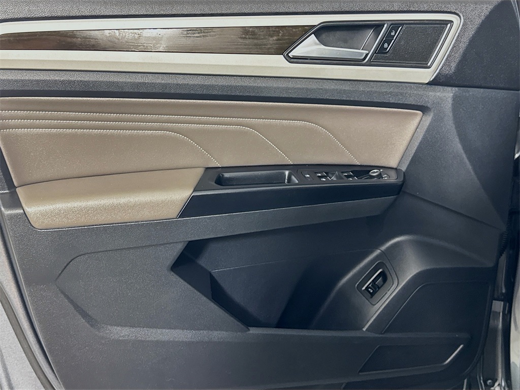 2021 Volkswagen Atlas V6 SE Technology photo 23