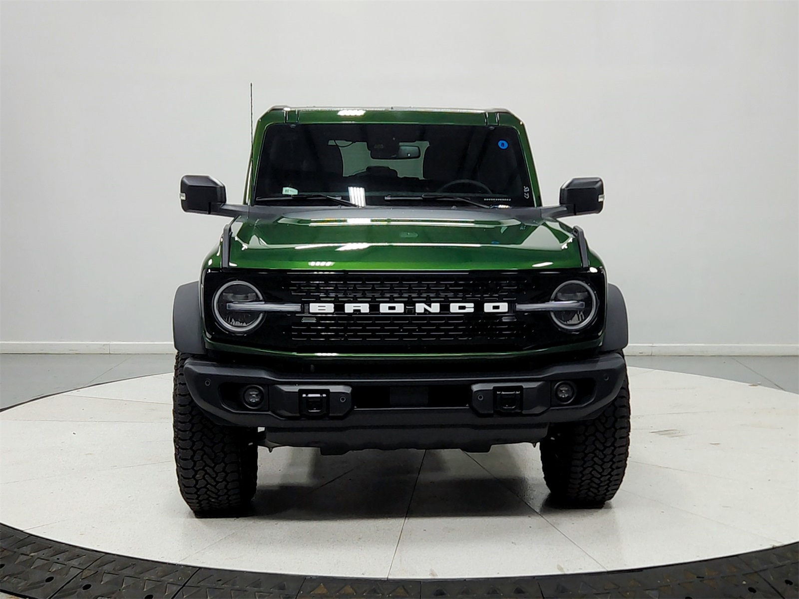 2025 Ford Bronco Badlands photo 2