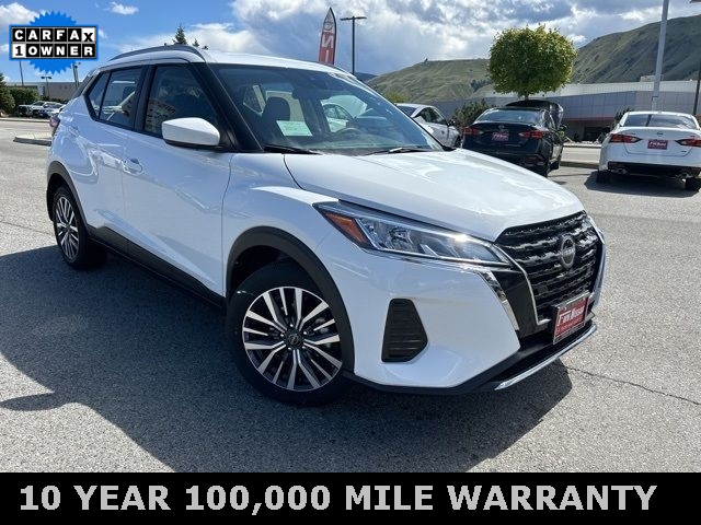 2023 Nissan Kicks SV's photo