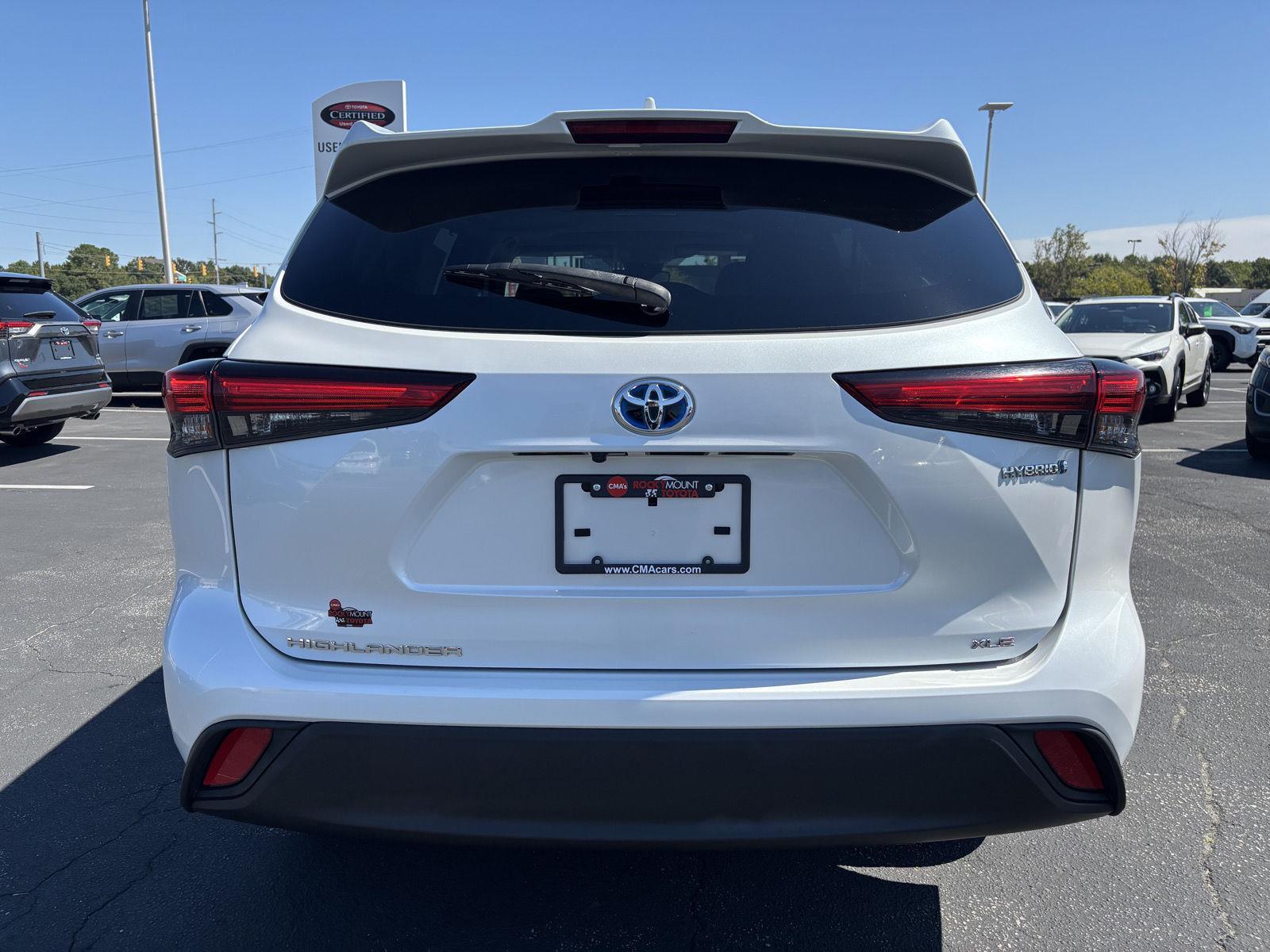 2022 Toyota Highlander Hybrid XLE photo 6