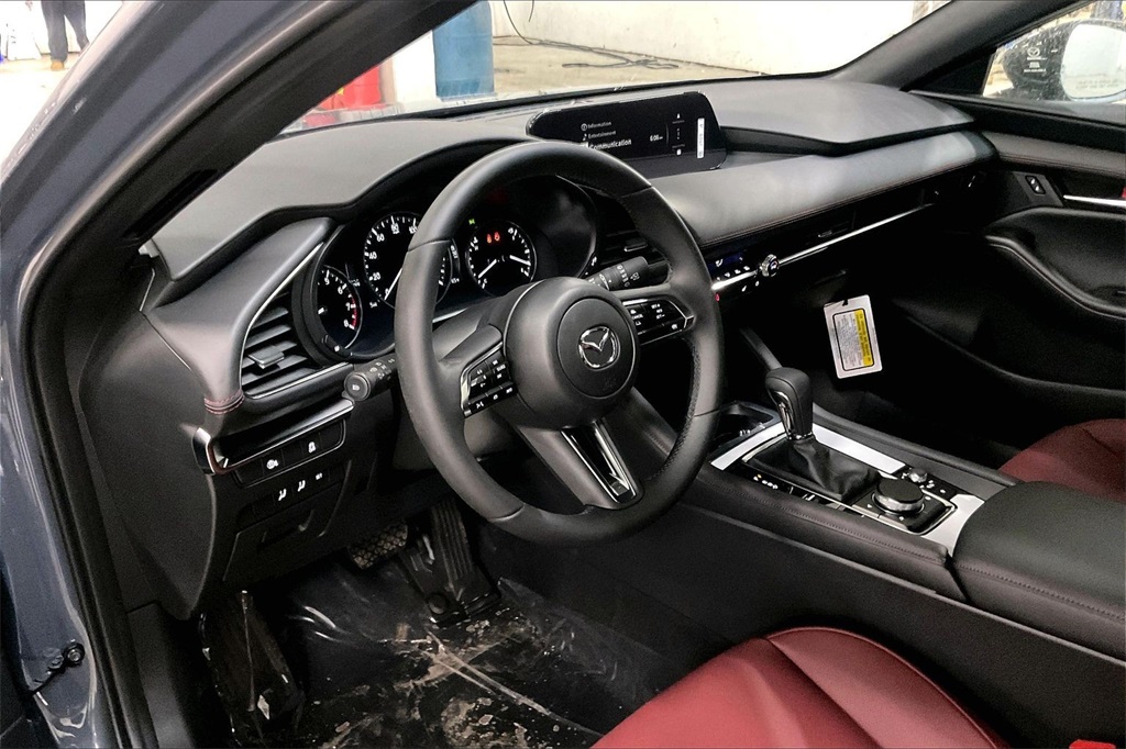 2026 MAZDA MAZDA3 - Image 7