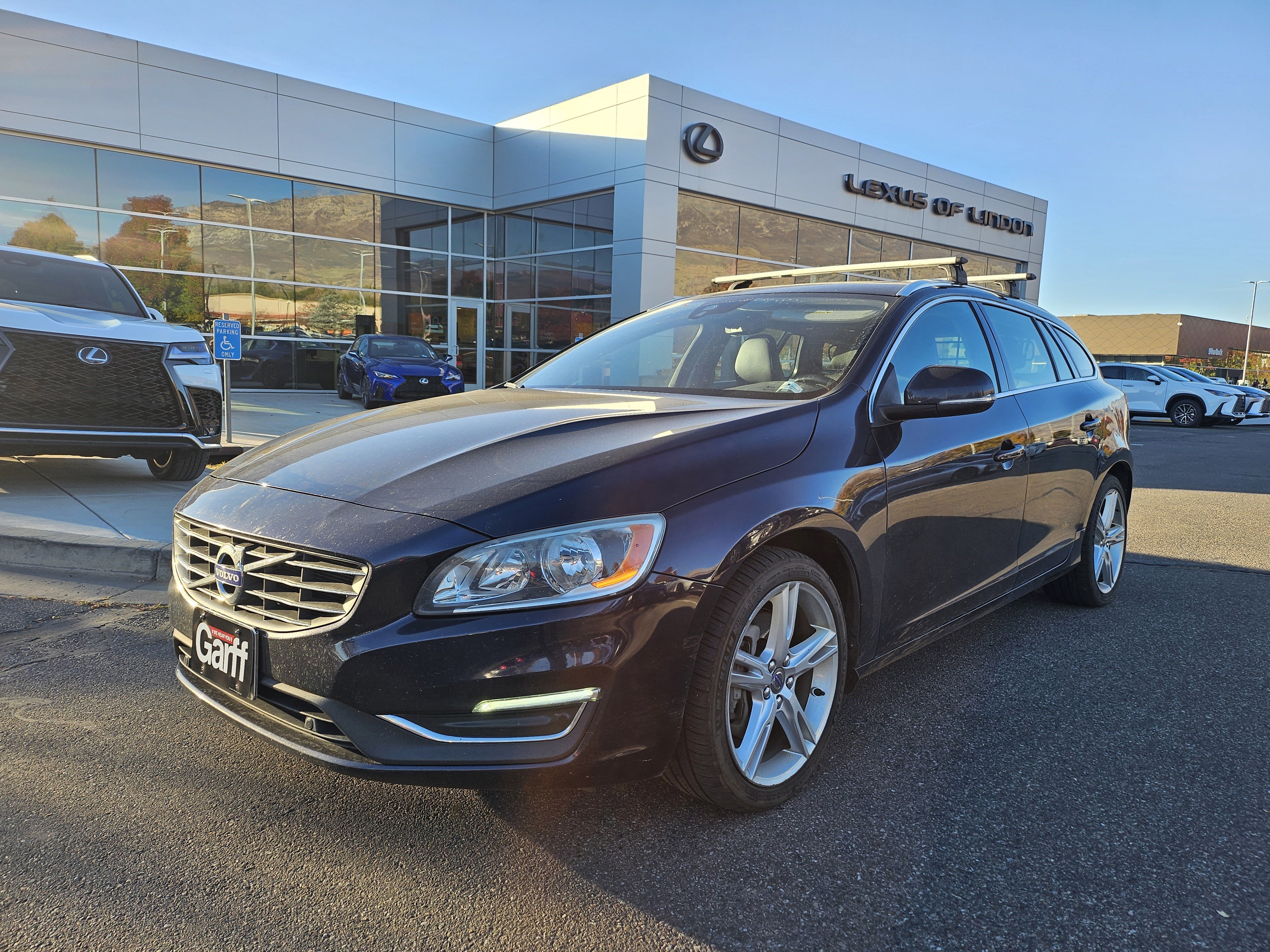 2016 Volvo V60 Premier