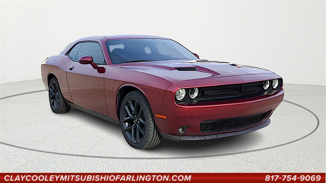 2022 Dodge Challenger SXT's photo
