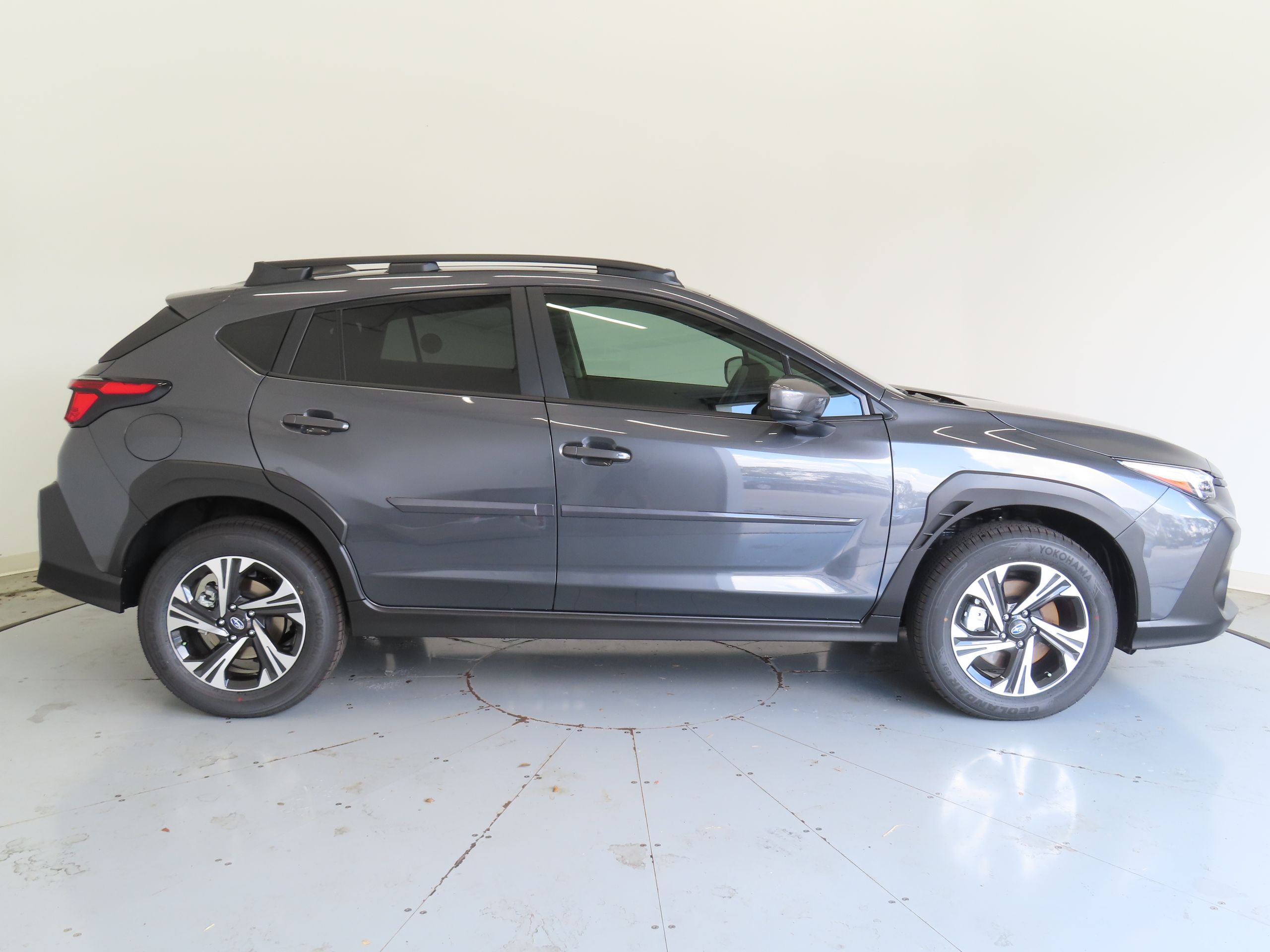 2025 Subaru Crosstrek Premium photo 2