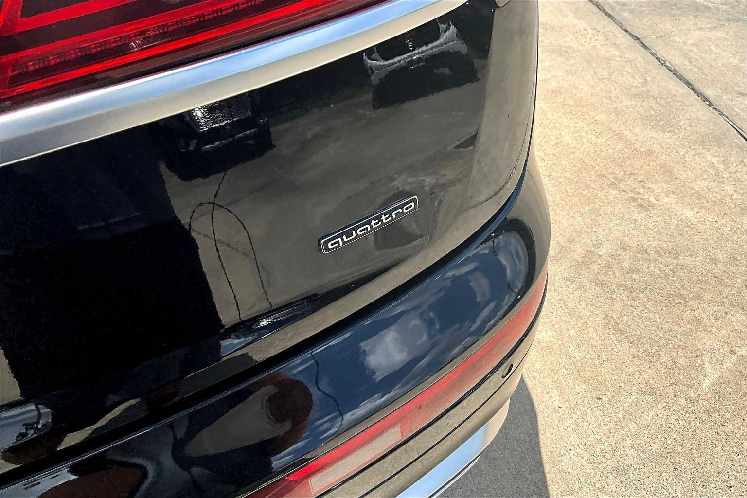 2024 Audi Q5 S line Premium Plus photo 9