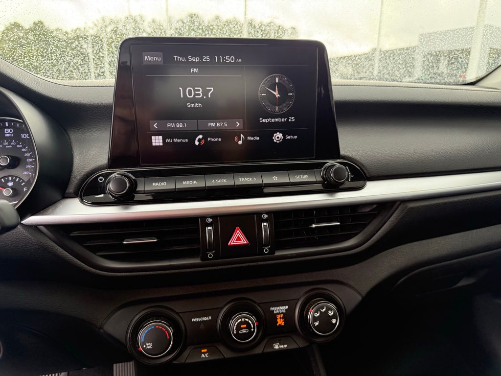 2022 Kia Forte LXS photo 18