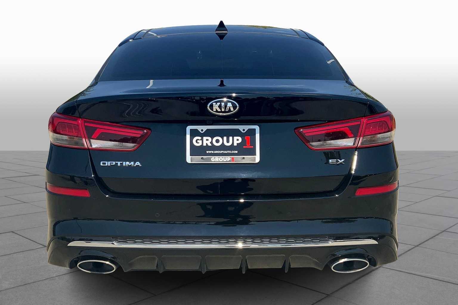 2020 Kia Optima EX Premium photo 4