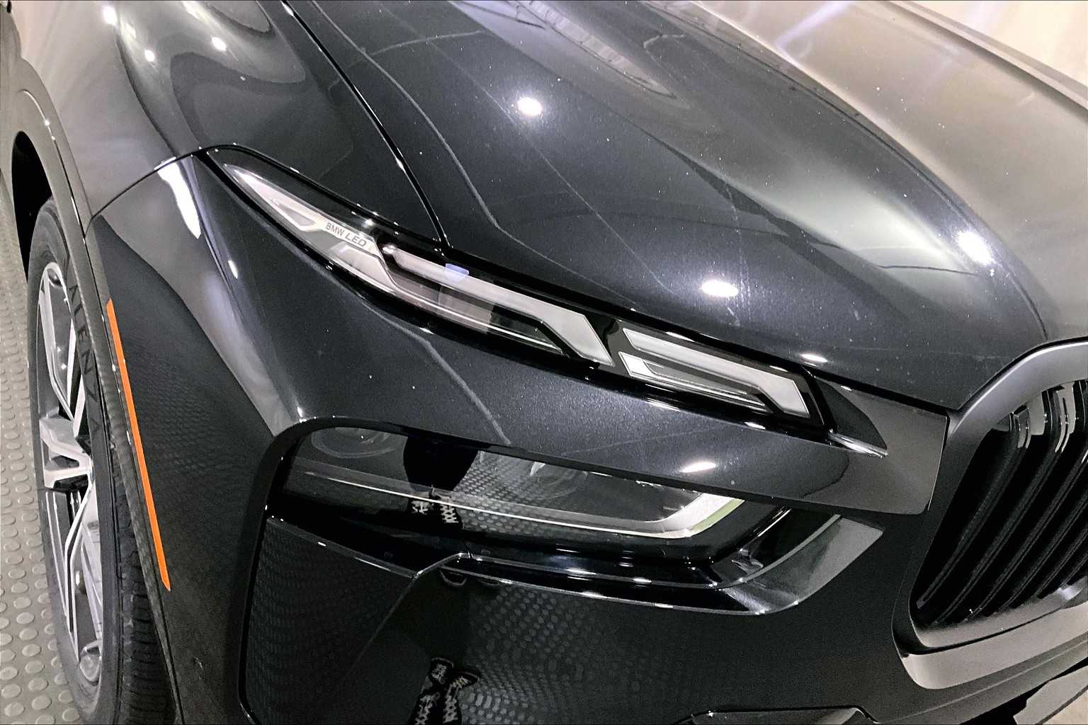 2026 Bmw X7 M60i photo 16