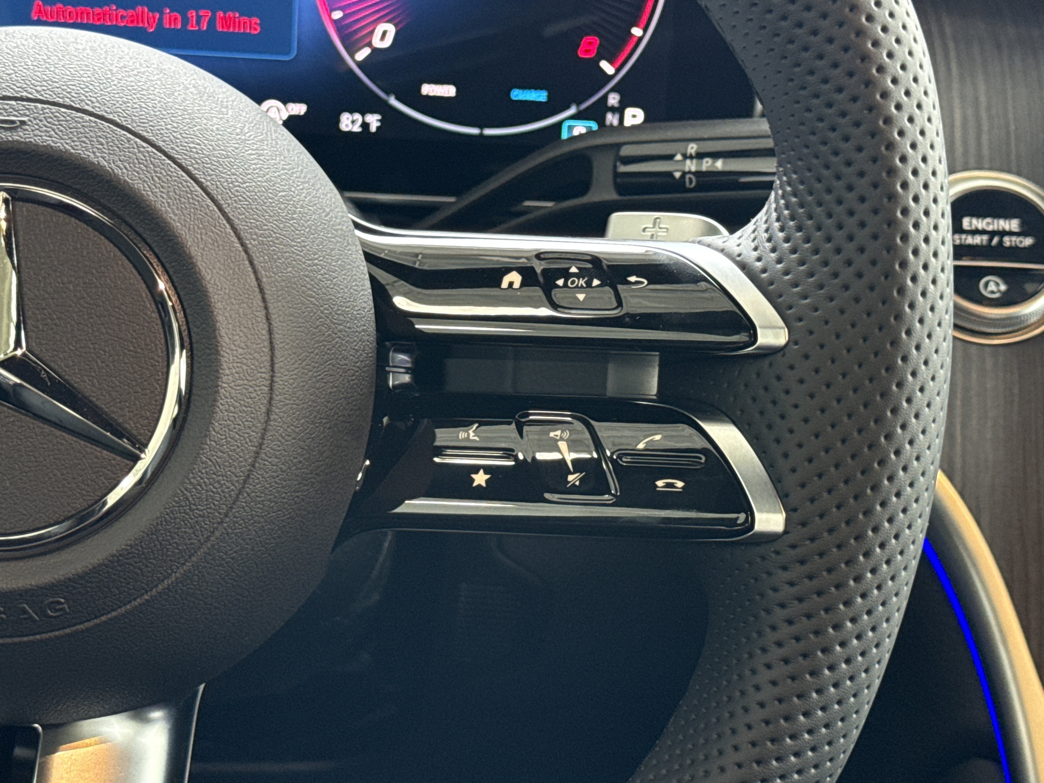 2026 Mercedes Benz GLC 300 4MATIC photo 3