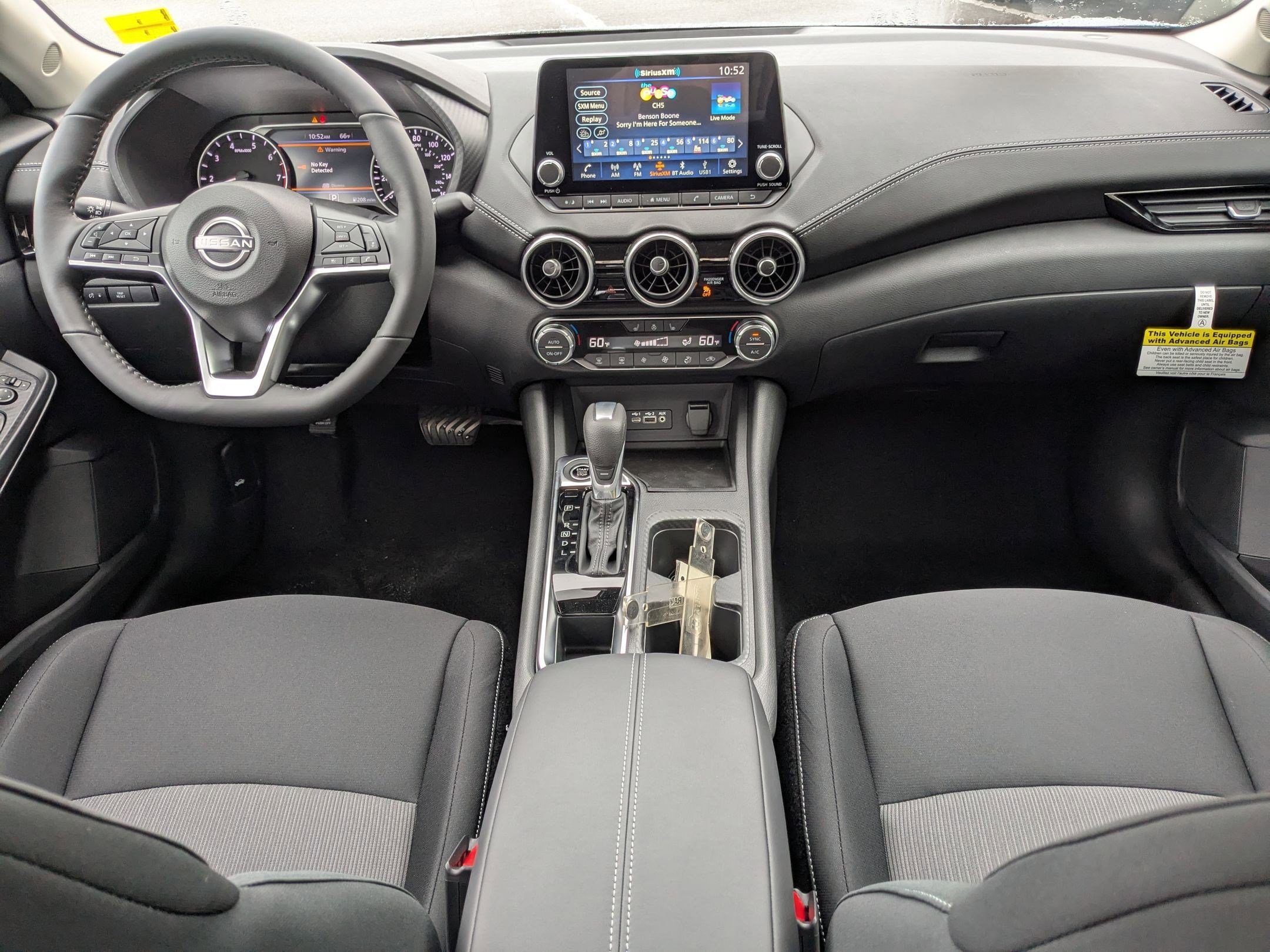 2025 Nissan Sentra SV photo 14