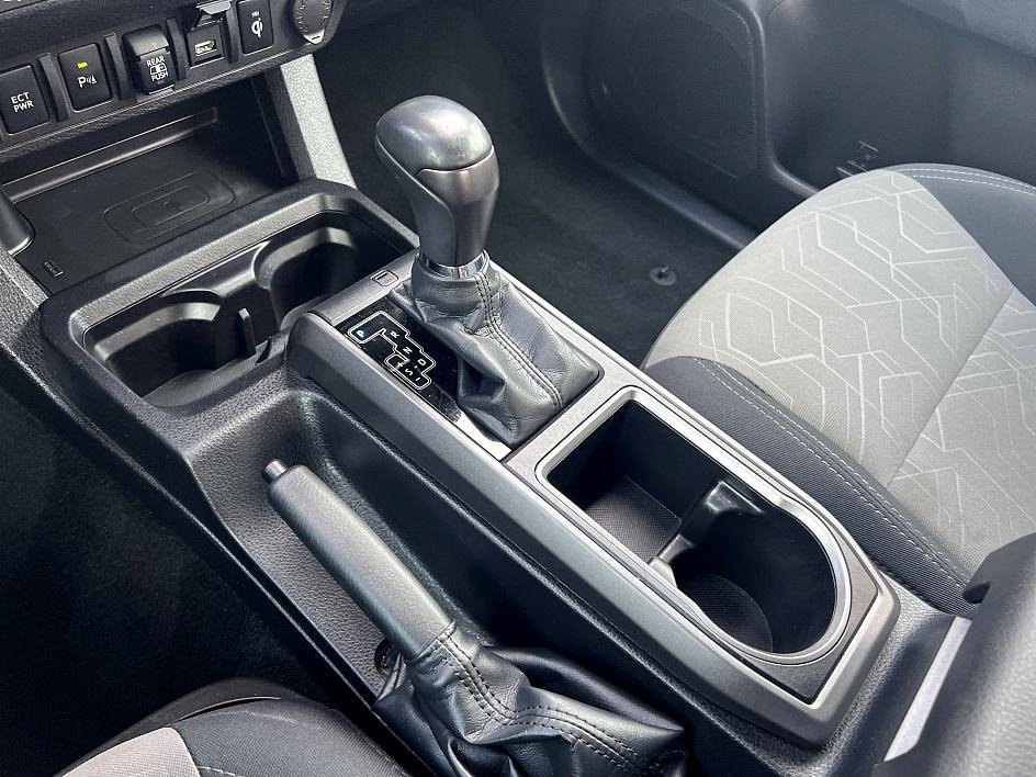 2023 Toyota Tacoma TRD Off-Road photo 23