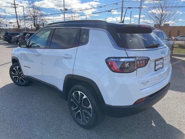 2022 Jeep Compass Limited photo 3