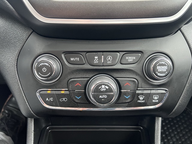 2022 Jeep Cherokee Trailhawk photo 9
