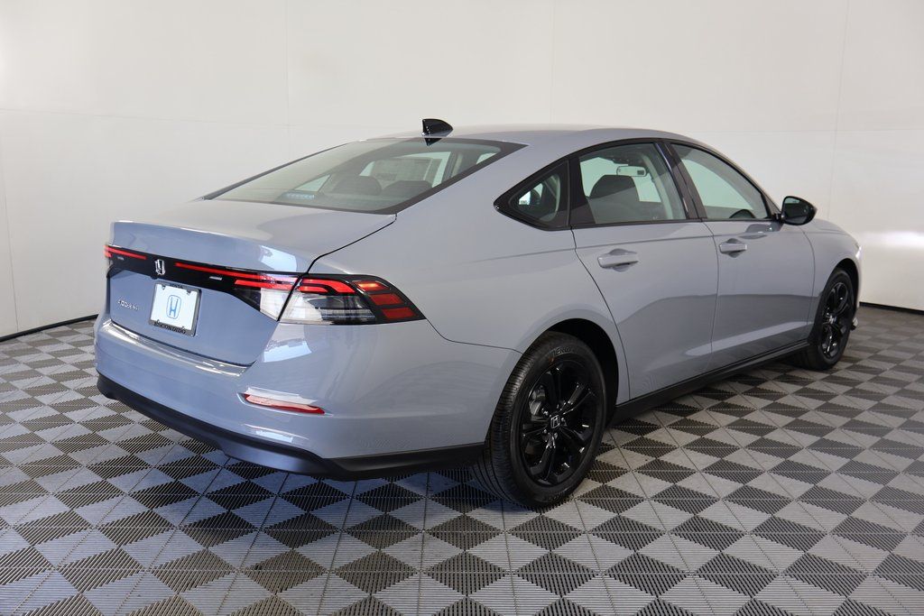 2025 Honda Accord 1.5T SE photo 2