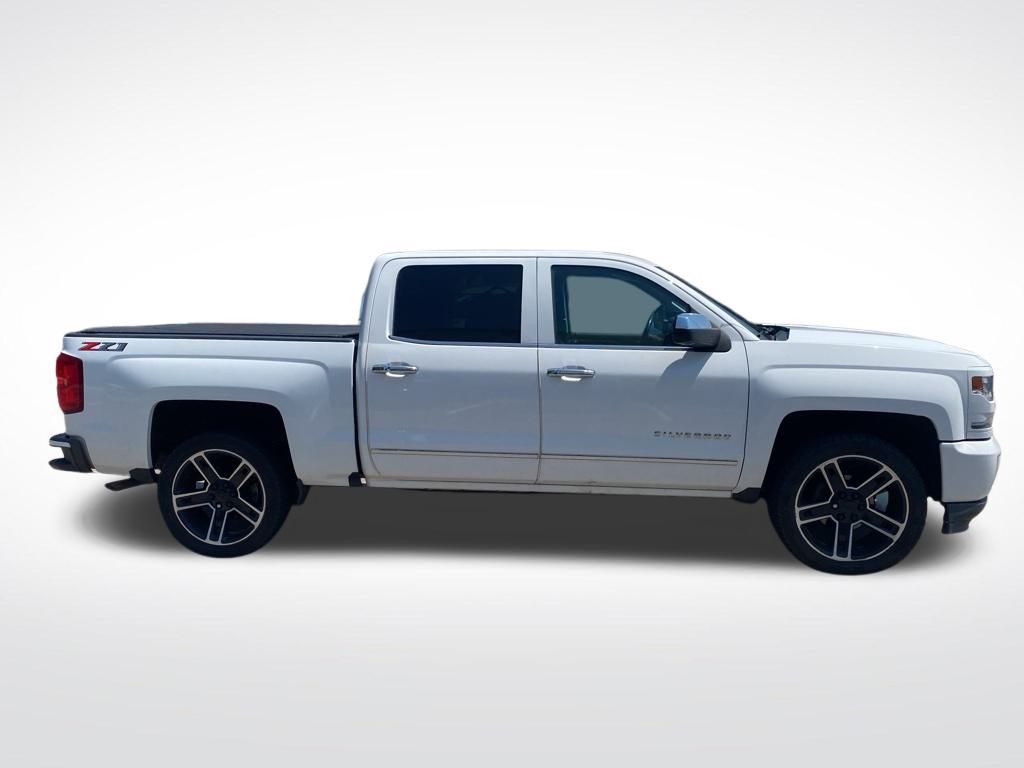 2018 Chevrolet Silverado 1500 LTZ photo 3