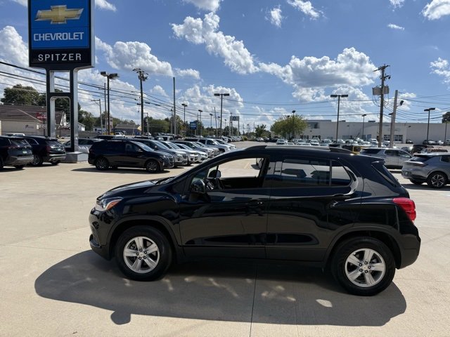 2022 Chevrolet Trax LT photo 4