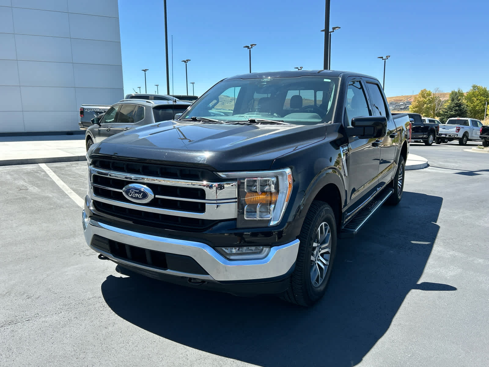 2021 Ford F-150 Lariat photo 2