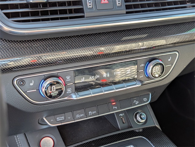 2020 Audi SQ5 Premium Plus photo 33