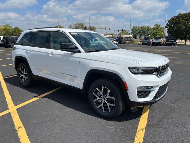 2025 Jeep Grand Cherokee Limited photo 2