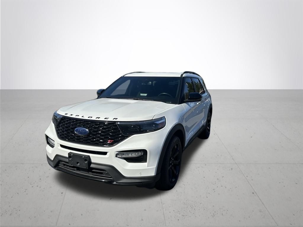 2023 Ford Explorer ST photo 2