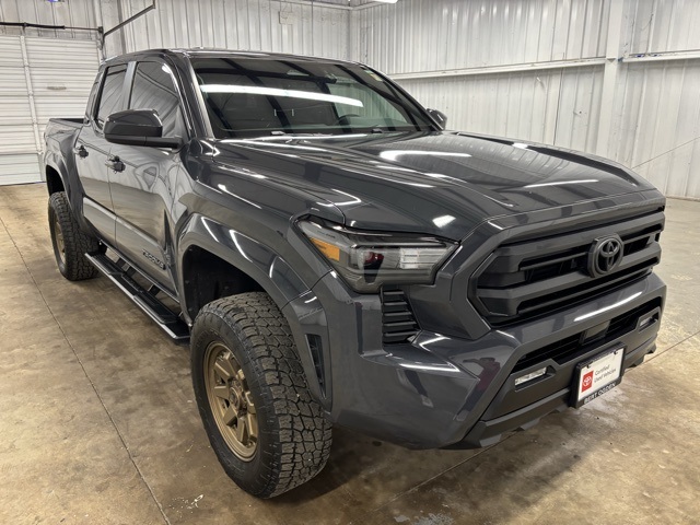 2024 Toyota Tacoma SR5's photo