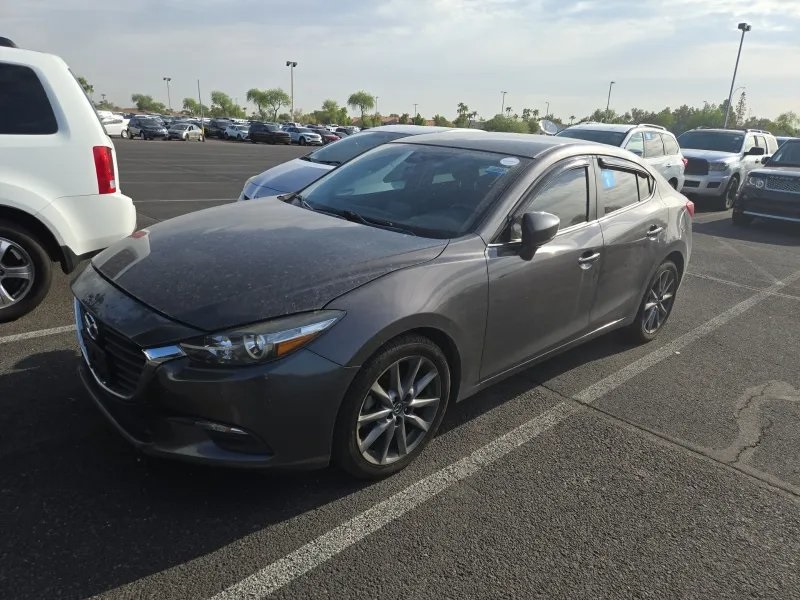2018 Mazda Mazda3 Touring photo 2